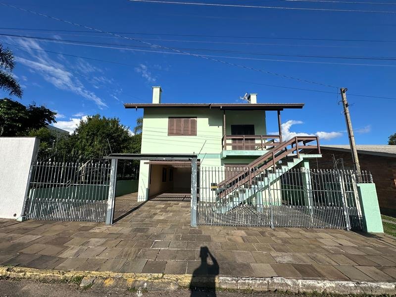 Casa Semi Mobiliada